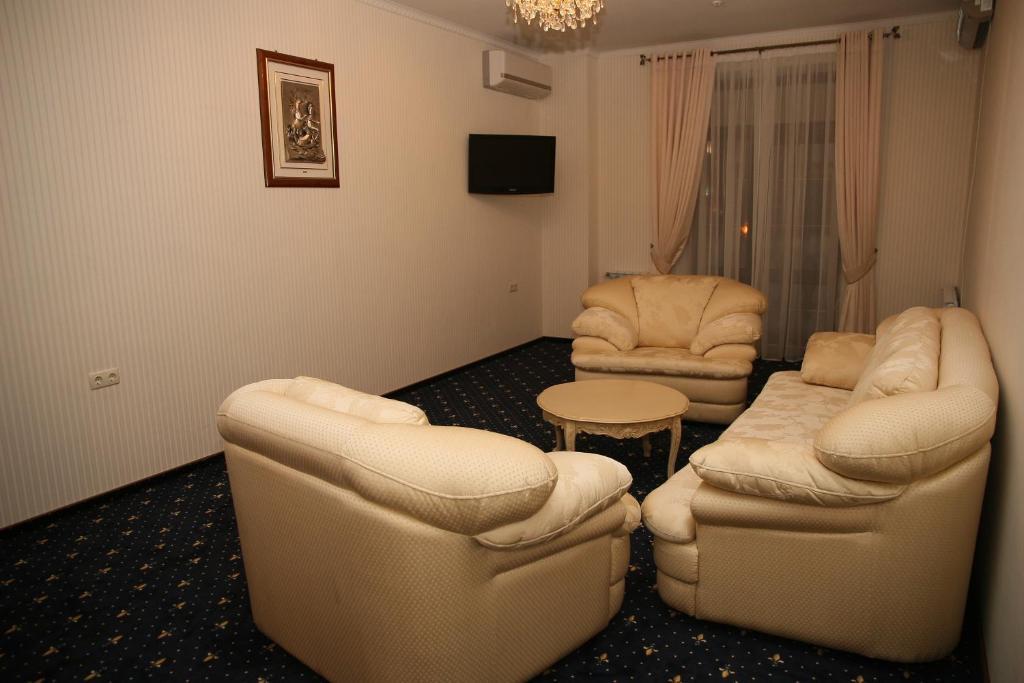Kleopatra Vip Hotel Kamianets Podilskyi Ruang foto