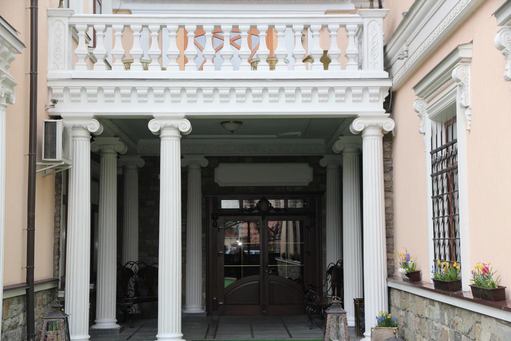 Kleopatra Vip Hotel Kamianets Podilskyi Bagian luar foto